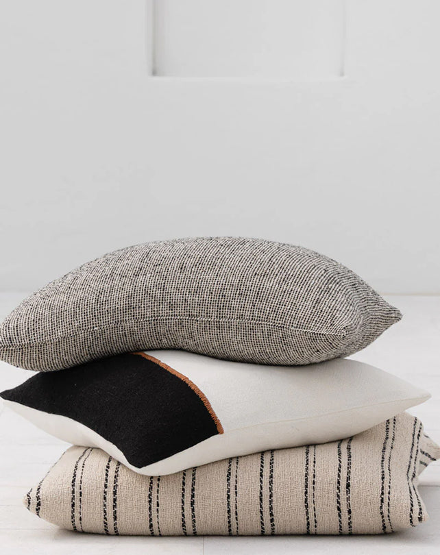 Alba Cushion - Black 50x50