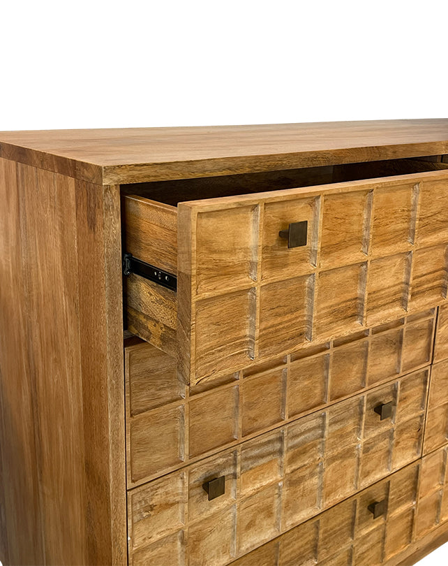 Brutus 8 Drw Chest