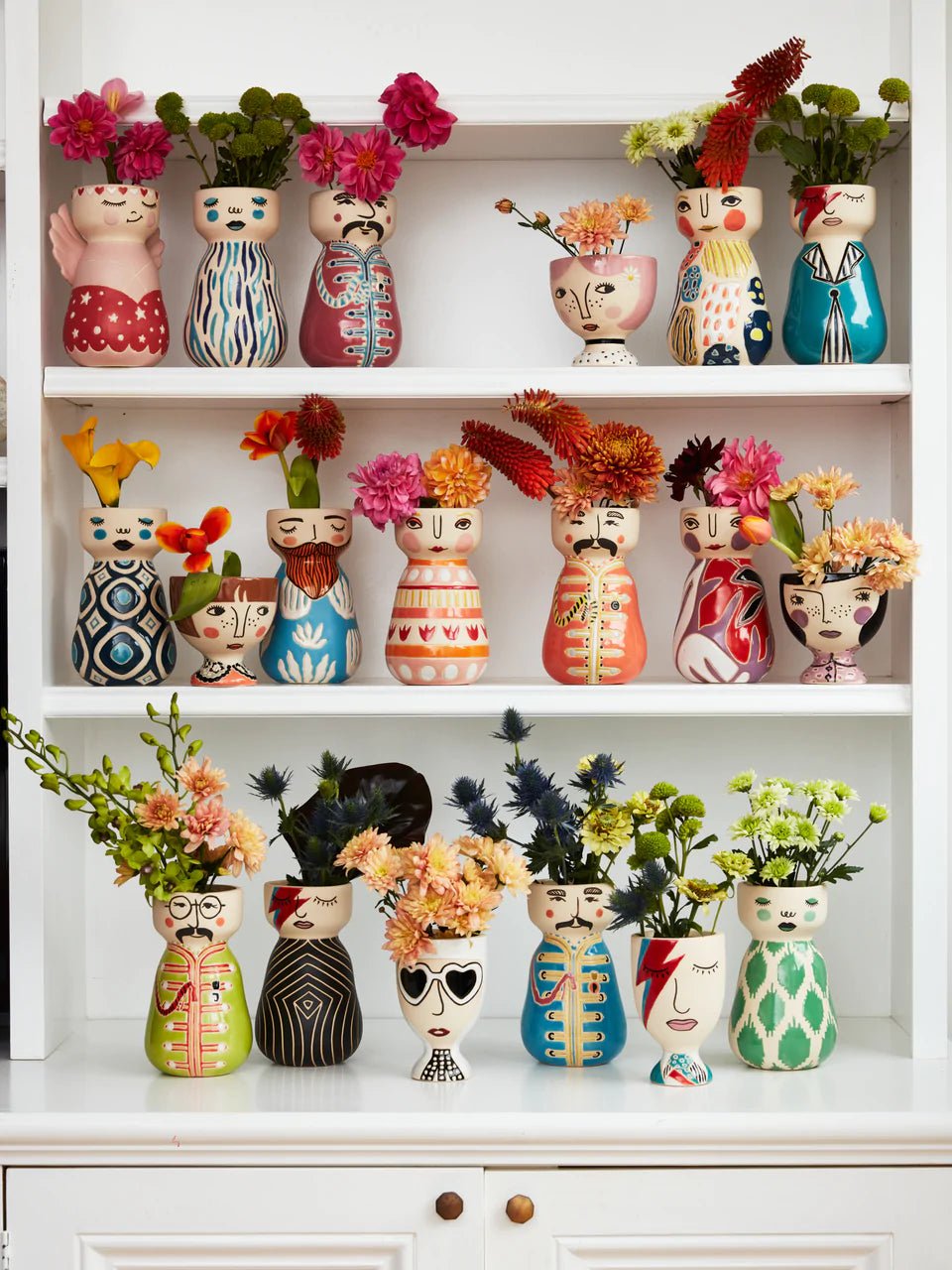 How to Take Care Of Fresh Flowers In A Vase (So They Last Longer!) - Republic Home