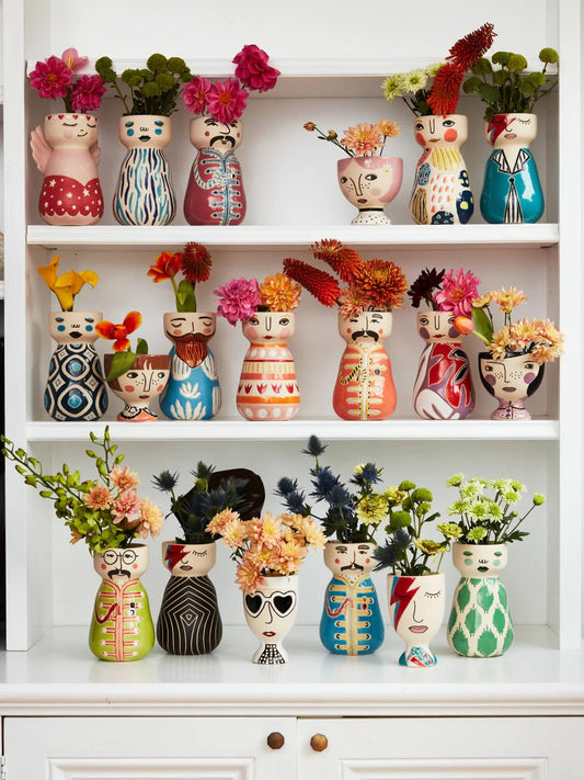 How to Take Care Of Fresh Flowers In A Vase (So They Last Longer!) - Republic Home