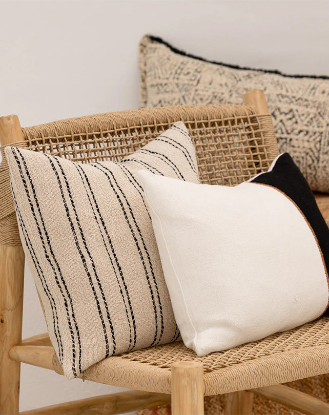 Alba Cushion - Black 50x50