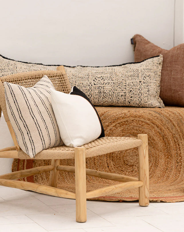 Alba Cushion - Black 50x50