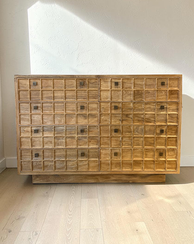Brutus 8 Drw Chest